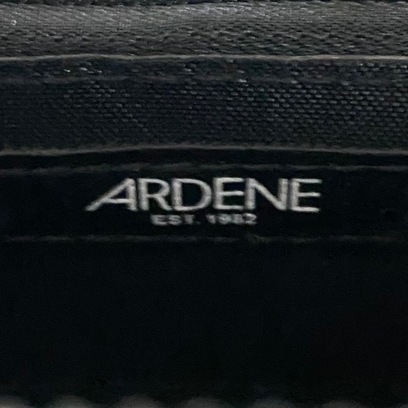 NEW Ardene Wraparound Zip Wristlet - Picture 3 of 3